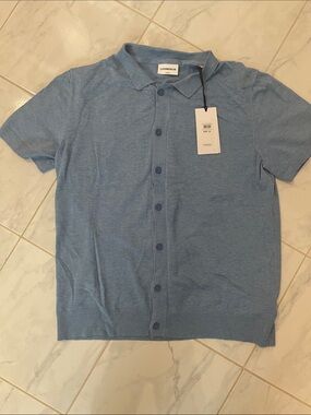 Men's Lindbergh light blue Short Sleeve Button-Down Polo sweater. New!